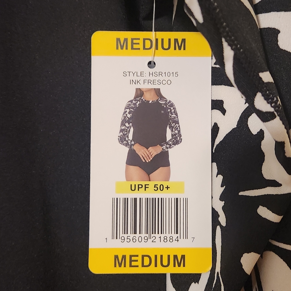 NWT Hurley Rashguard Long Sleeve Black and White Womens Shirt Size Medium Summer - Picture 4 of 4